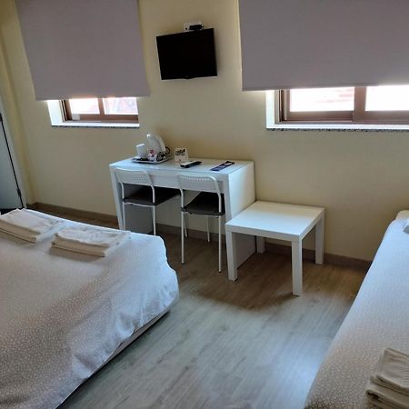 Metro Vilar Suites & Villas Vilar do Pinheiro Rom bilde