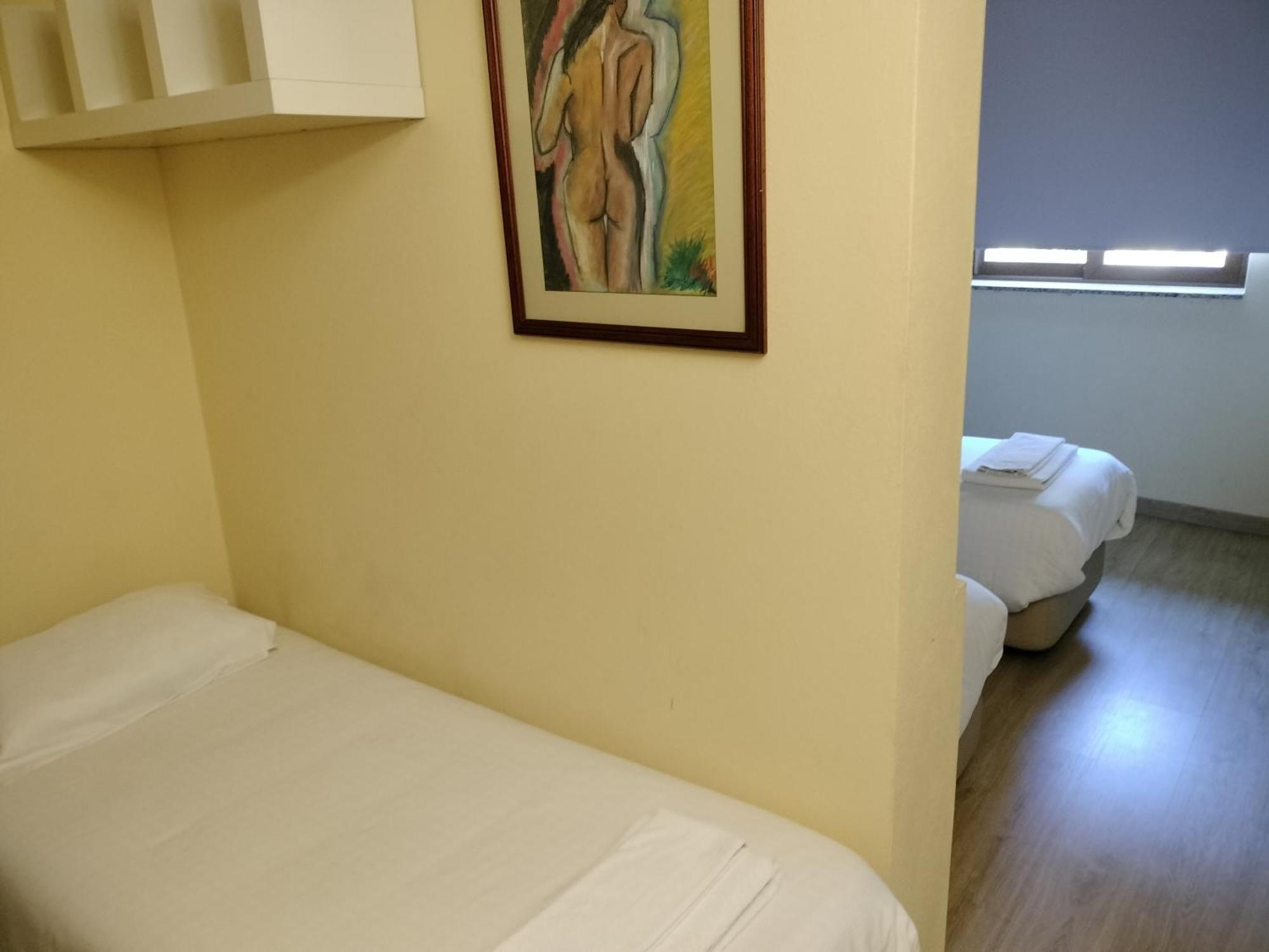 Metro Vilar Suites & Villas Vilar do Pinheiro Rom bilde